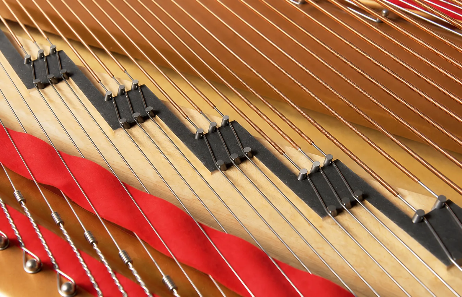 Tại Sao Phải Lên Dây Đàn Piano Định Kỳ Định Kỳ?